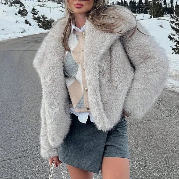 Grey Casual Women's Faux Fur Jacket - Picture 6 of 7